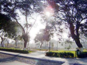 Parque Central de Chaclacayo. Lima - Per